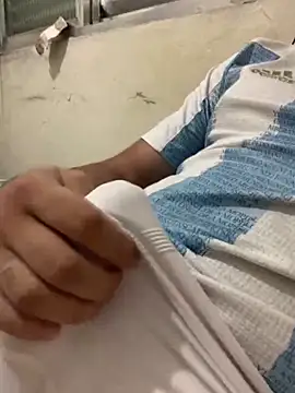 Snapshot of Casal_Safado_ chatting on March 11, 2025, 5:57 pm Casal Safado online show from March 11, 2025, 5:57 pm