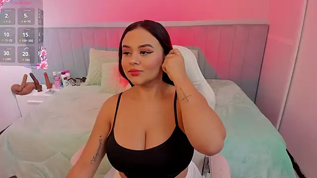 Snapshot of katia_bigboobs1 chatting on October 1, 2025, 9:15 am katia bigboobs1 online show from October 1, 2025, 9:15 am