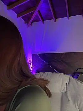 Snapshot of EmaSaenz chatting on March 13, 2025, 1:10 am EmaSaenz online show from March 13, 2025, 1:10 am