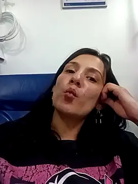 Snapshot of Ariadna_Carters1 chatting on September 29, 2025, 3:11 am Ariadna Carters1 online show from September 29, 2025, 3:11 am