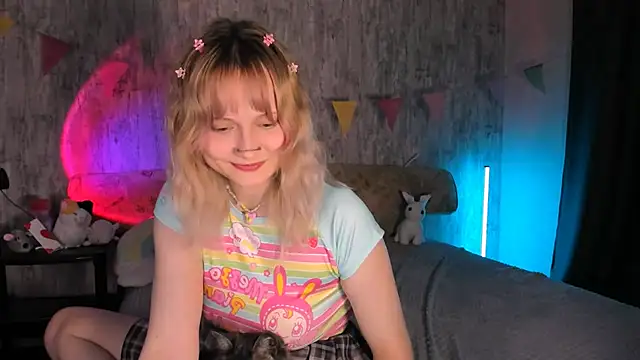 MariaMango online show from March 12, 2025, 9:45 pm