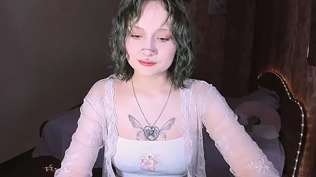 MariaMango online show from April 26, 2026, 11:57 pm