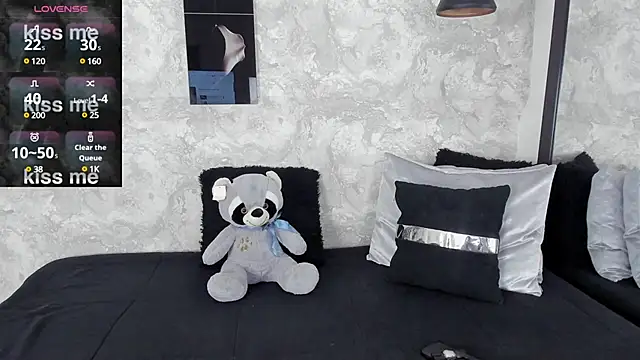 alina stark online show from February 19, 2025, 7:59 pm