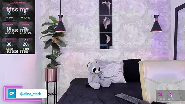 alina stark online show from February 28, 2025, 6:41 pm