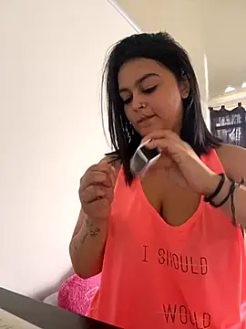 alina stark online show from September 15, 2025, 2:28 pm