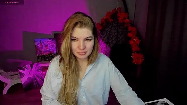 lily williamss online show from September 14, 2025, 12:10 am