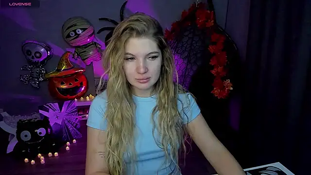 lily williamss online show from October 12, 2025, 12:20 am