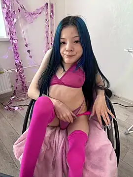 MiniSophiaa online show from March 7, 2026, 7:38 am