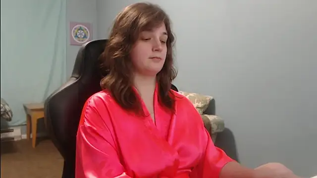 TreeJeanne online show from February 3, 2025, 1:52 am