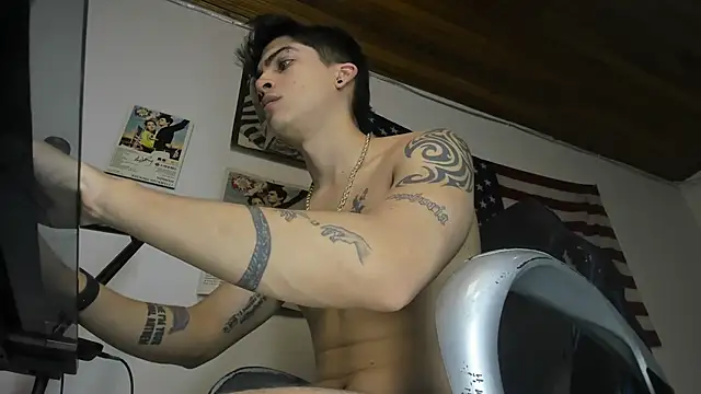 charlie hotxxx online show from May 3, 2026, 2:17 am