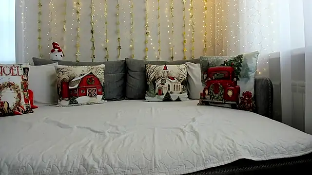 Snapshot of Angel-Rosa chatting on December 22, 2024, 6:28 am Angel-Rosa online show from December 22, 2024, 6:28 am