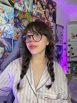 Purplee Baby online show from November 18, 2025, 12:20 pm