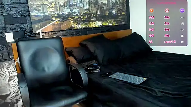 Snapshot of thomas_santtos1 chatting on January 23, 2025, 2:33 am thomas santtos1 online show from January 23, 2025, 2:33 am