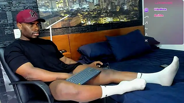 Snapshot of thomas_santtos1 chatting on February 7, 2025, 1:11 pm thomas santtos1 online show from February 7, 2025, 1:11 pm