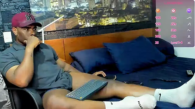Snapshot of thomas_santtos1 chatting on February 16, 2025, 12:41 am thomas santtos1 online show from February 16, 2025, 12:41 am