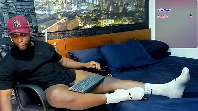Snapshot of thomas_santtos1 chatting on February 24, 2025, 11:41 pm thomas santtos1 online show from February 24, 2025, 11:41 pm