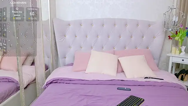 Snapshot of Damn_Bae_ chatting on March 12, 2025, 1:14 am Damn Bae online show from March 12, 2025, 1:14 am