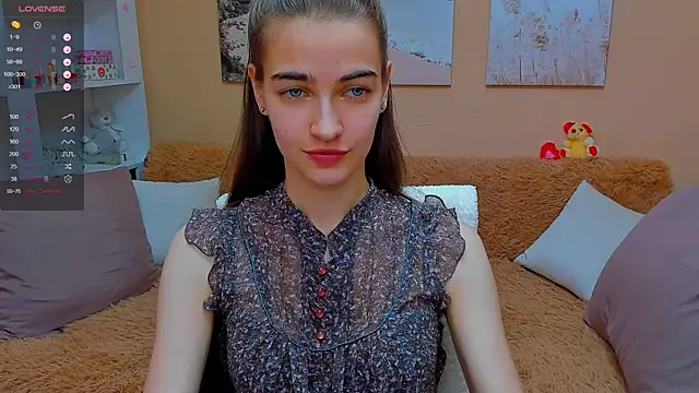 Snapshot of AstoriyaNight chatting on February 9, 2025, 10:53 am AstoriyaNight online show from February 9, 2025, 10:53 am