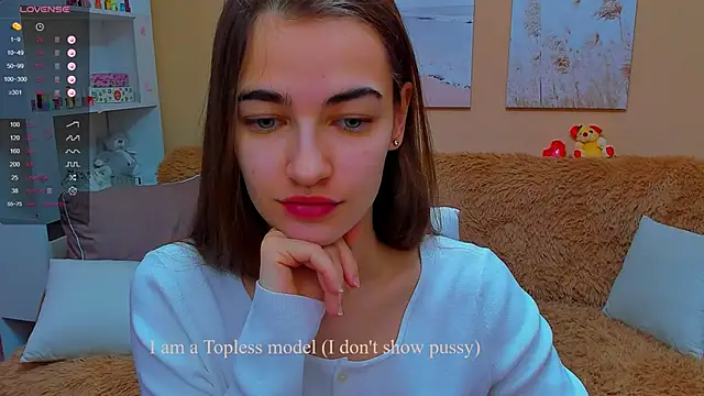 Snapshot of AstoriyaNight chatting on February 17, 2025, 6:31 am AstoriyaNight online show from February 17, 2025, 6:31 am