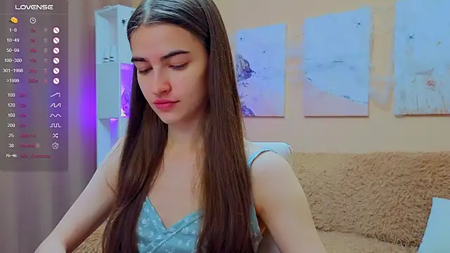 Snapshot of AstoriyaNight chatting on November 8, 2025, 5:07 am AstoriyaNight online show from November 8, 2025, 5:07 am