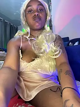 Cherrytowild online show from October 19, 2025, 5:46 pm