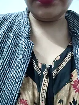 Snapshot of Aaradhya chatting on January 1, 2025, 1:15 am Aaradhya online show from January 1, 2025, 1:15 am