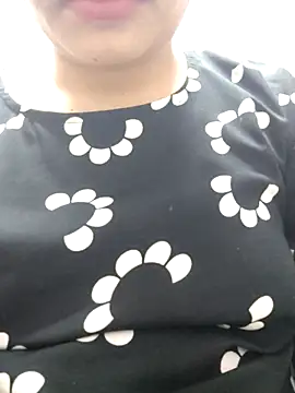 Snapshot of Aaradhya chatting on March 3, 2025, 2:15 pm Aaradhya online show from March 3, 2025, 2:15 pm