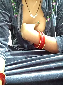 Snapshot of Aaradhya chatting on January 12, 2026, 1:44 am Aaradhya online show from January 12, 2026, 1:44 am