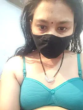 Snapshot of Aaradhya chatting on February 3, 2026, 5:27 am Aaradhya online show from February 3, 2026, 5:27 am