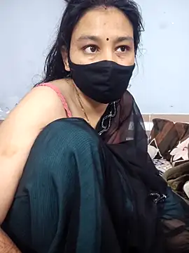 Snapshot of Aaradhya chatting on February 13, 2026, 1:45 am Aaradhya online show from February 13, 2026, 1:45 am