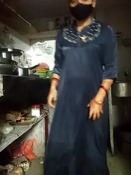 Snapshot of Aaradhya chatting on February 16, 2026, 1:13 am Aaradhya online show from February 16, 2026, 1:13 am