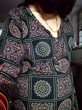 Snapshot of Aaradhya chatting on February 23, 2026, 2:09 am Aaradhya online show from February 23, 2026, 2:09 am