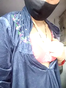 Snapshot of Aaradhya chatting on March 15, 2026, 1:33 am Aaradhya online show from March 15, 2026, 1:33 am