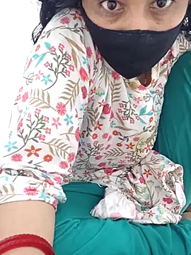 Snapshot of Aaradhya chatting on May 2, 2026, 1:32 am Aaradhya online show from May 2, 2026, 1:32 am