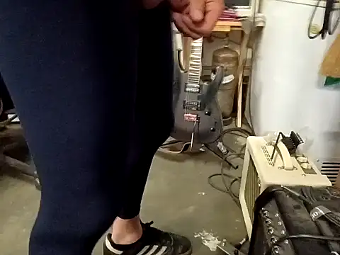 Snapshot of Danialanon chatting on November 25, 2025, 4:34 am Danialanon online show from November 25, 2025, 4:34 am