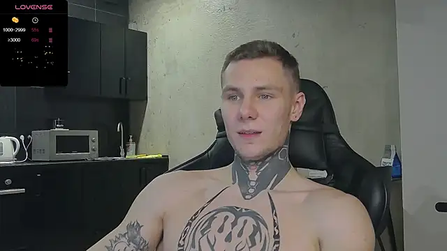 Snapshot of Lechery_boy chatting on December 16, 2024, 7:15 am Lechery boy online show from December 16, 2024, 7:15 am