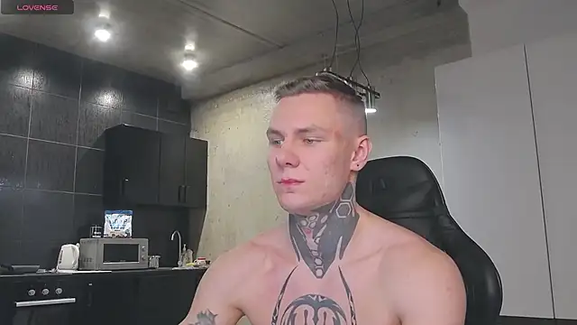 Snapshot of Lechery_boy chatting on January 13, 2025, 1:17 pm Lechery boy online show from January 13, 2025, 1:17 pm