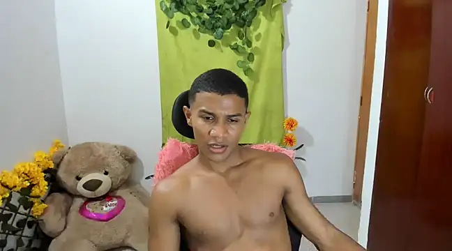 Snapshot of corzoethan chatting on February 21, 2025, 11:10 pm corzoethan online show from February 21, 2025, 11:10 pm