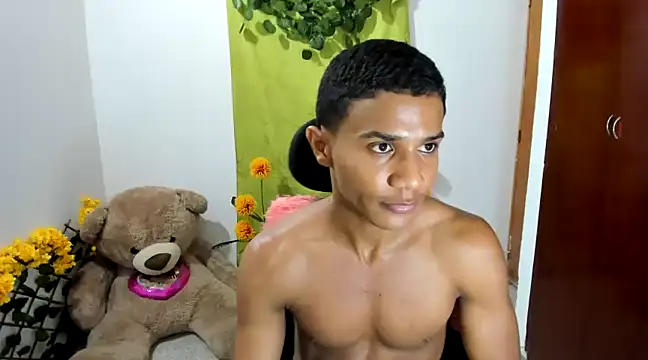 Snapshot of corzoethan chatting on March 18, 2025, 2:15 am corzoethan online show from March 18, 2025, 2:15 am