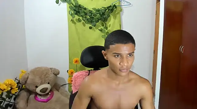 Snapshot of corzoethan chatting on March 18, 2025, 11:20 pm corzoethan online show from March 18, 2025, 11:20 pm