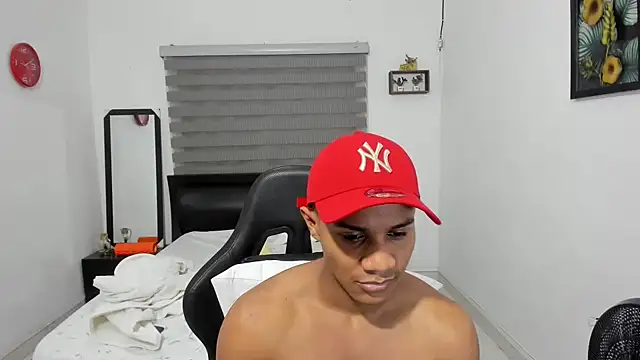 Snapshot of corzoethan chatting on November 27, 2025, 10:12 pm corzoethan online show from November 27, 2025, 10:12 pm