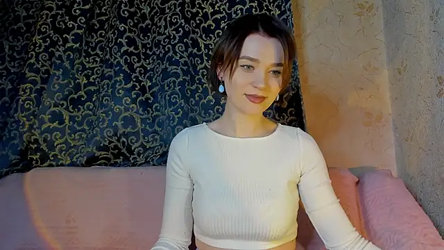 Snapshot of JamieAomi chatting on January 15, 2025, 3:11 am JamieAomi online show from January 15, 2025, 3:11 am