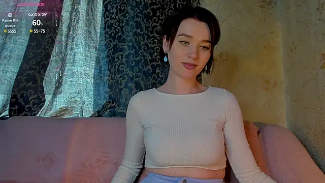 Snapshot of JamieAomi chatting on January 15, 2025, 6:12 am JamieAomi online show from January 15, 2025, 6:12 am