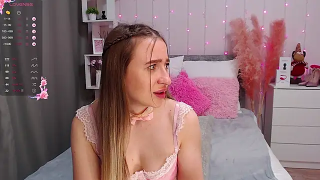 PornoGirlX online show from February 5, 2025, 5:09 am