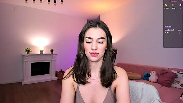 AnysaSmith online show from April 23, 2026, 7:49 pm