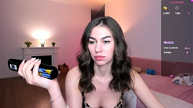 AnysaSmith online show from April 26, 2026, 7:44 pm