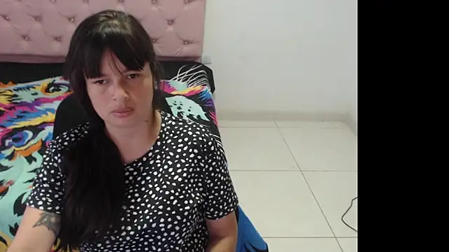 Snapshot of Aliciaheart chatting on April 23, 2026, 6:43 pm Aliciaheart online show from April 23, 2026, 6:43 pm