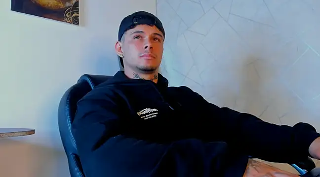 Snapshot of NoahhBrown chatting on March 3, 2025, 3:52 am NoahhBrown online show from March 3, 2025, 3:52 am