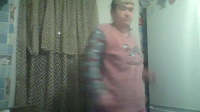 Snapshot of HollyLaBerry chatting on May 13, 2026, 6:00 am HollyLaBerry online show from May 13, 2026, 6:00 am