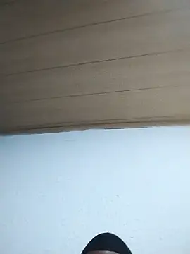 Snapshot of Luziluzi0999 chatting on March 7, 2026, 7:44 pm Luziluzi0999 online show from March 7, 2026, 7:44 pm